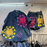 Chemises en jean brodées de fleurs 3D perlées de diamants et de sequins, chemisiers à lettres graffiti peintes au pistolet, hauts de cowboy + shorts, ensemble 2 pièces