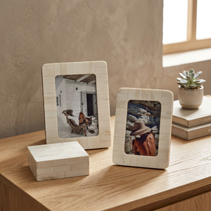 Cadre photo en bois naturel rectangulaire minimaliste fait main, décoration de table, cadre photo vertical, finition naturelle, décoration d'intérieur, cadeau - Product Image 1