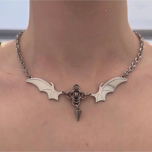 Collar de Acero con Alas de Murciélago Gótico, Joyería de Moda Unisex, Origen Yiwu - Product Image 1