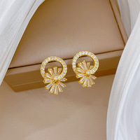 Set Perhiasan Wanita Fashion 316L Stainless Steel Lapis Emas 18K PVD Tahan Air, Anting dan Kalung Motif Bunga untuk Pernikahan