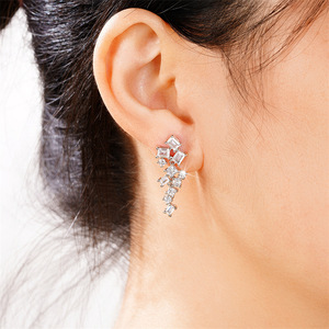 Eleganti Orecchini a Perno Geometrici per Donne, Gioielli Scintillanti da Sposa - Product Image 6