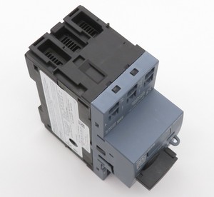 Автоматический выключатель 3RV2011-1DA20, 2.2...<span class=keywords><strong>3</strong></span>.2А, <span class=keywords><strong>3</strong></span>-полюсный - Product Image 4