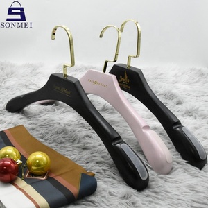 Giá Treo <span class=keywords><strong>V</strong></span>áy Cưới Bằng Gỗ Cho Cô Dâu - Product Image 2