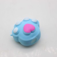 Mainan Squishy Cakar Kucing Mini Pereda Stres Kawaii untuk Anak-Anak, Mainan Remas Grosir untuk Hadiah Anak-Anak