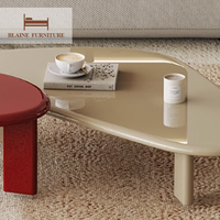 BLAINE Ensemble de table basse moderne de luxe écologique en laque acrylique avec plateau au design irrégulier, personnalisable et garantie de 3 ans