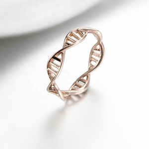 2023 Mode <span class=keywords><strong>Dna</strong></span> Dubbele Helix Rose Gouden <span class=keywords><strong>Ring</strong></span> Titanium Genoom Dames <span class=keywords><strong>Ring</strong></span> Hennep Patroon Heren Sieraden Ringen - Product Image 3