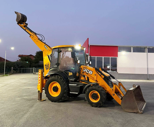 รถตักล้อยาง JCB 3CX มือสอง สภาพเดิม รถขุดตักดินสำหรับงานก่อสร้างและงานถนน - Product Image 2