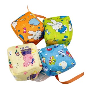 Puf de tela de dibujos animados de 7 cm para entretenimiento en guarderías, puf tradicional hecho a mano al por mayor, puf de juguete nostálgico para niños - Product Image 3