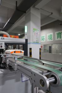 BCM ad alta velocità completamente automatica 160 pezzi/min Bio tazza di carta macchina per fare il vetro nuovo motore per la produzione di tazze per ristoranti - Product Image 2