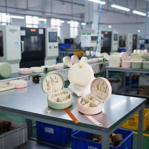 Portable Jewelry Box Cute Pu Leather Storage <b>Case</b> for Rings Necklaces Earrings <b>Small</b> Travel Jewelry Box Carrying <b>case</b> - Product Image 1