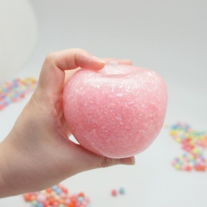 Jouet à presser en plastique durable en forme de pomme, pour soulager le stress et les cadeaux d'anniversaire, personnalisable pour les enfants - Product Image 6