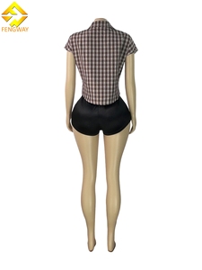 Nuova <span class=keywords><strong>Moda</strong></span> 2025: Top Corto da <span class=keywords><strong>Donna</strong></span> Senza Maniche con Colletto a Quadri, Scollo Profondo a V e Vita Stretta - Product Image 6