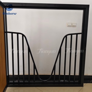 Премиальное окно для конюшни из прочного бамбука и сверхпрочной стали для профессиональных конюшенных комплексов - Product Image 6