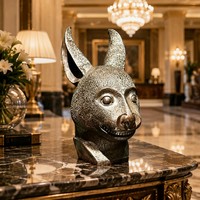 Tête de Lapin en Bronze Coulé Artisanale - Texture de Fourrure Texturée, Pièce Personnalisable de Qualité Muséale, Sculpture en Bronze