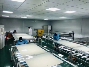 <span class=keywords><strong>Film</strong></span> intelligent PDLC certifié CE, étanche, télécommandé, <span class=keywords><strong>pour</strong></span> la confidentialité, la décoration des appartements, des fenêtres, des portes et des bureaux. - Product Image 2