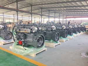 เครื่องทำน้ำเย็น Sino Power รุ่น TD226-6D / SL6105ZLD 135KW ชุดปั๊มพร้อมเครื่องยนต์ดีเซล - Product Image 4