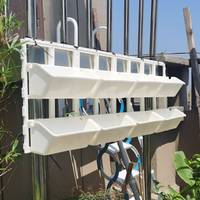 Porte-plantes suspendu moderne à 4 niveaux en plastique – Panier de jardinage suspendu pour usage intérieur/extérieur, idéal pour les restaurants et les jardins domestiques