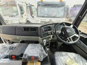 Nuevo Camión de Carga de Plataforma China Sino Truck Howo NX 6*4 de 25 Toneladas en Venta - Product Image 6