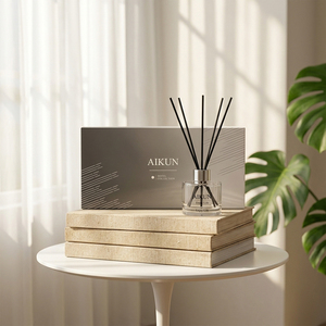 ชุดน้ำหอมปรับอากาศแบบก้านไม้หอมกลิ่นอำพันไม้จันทน์หอม ยี่ห้อ Aikun Premium Hotel Custom ขนาด 150 มล. สีเทาเข้ม บรรจุในกล่องทรงยาวแบบมีลาย พร้อมขวดแก้วใสทรงกลม IP16 สำหรับโรงแรม - Product Image 1