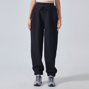 Set di allenamento da donna con logo personalizzato di alta qualità 2024 nuovo <span class=keywords><strong>Design</strong></span> pantaloni da donna in due pezzi da <span class=keywords><strong>palestra</strong></span> - Product Image 6