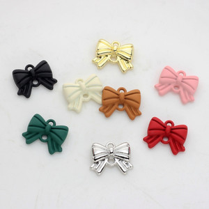Vente chaude en alliage de zinc Bowknot Pendentifs 8 Couleurs Flatback Bow Dangle Charms pour la fabrication de bijoux à bricoler soi-même <span class=keywords><strong>Scrapbooking</strong></span> Artisanat - Product Image 5