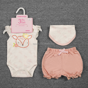 Set Estivo Sostenibile per Bambine di <span class=keywords><strong>6</strong></span> <span class=keywords><strong>Mesi</strong></span>, 3 Pezzi in Cotone: Body a Maniche Corte con Collo Tondo, Pantaloncini Casual e Bavaglino con Stampa Floreale - Product Image 5