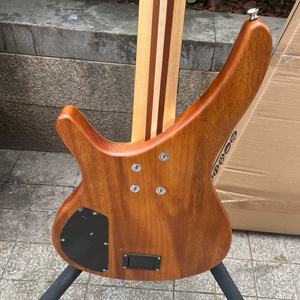 Guitare Basse Électrique Haut de Gamme 5 Cordes Kit Micros Actifs Corps en Frêne 4/5 Acajou/Érable Massif Design Tendance Usine Directe - Product Image 3