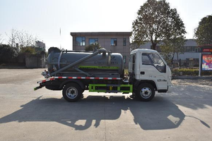 รถดูดสิ่งปฏิกูลแบบสุญญากาศ FOTON 4×2 3CBM พร้อมตัวเลือกถังไฮดรอลิกแบบยกได้และประตูด้านหลังเปิดได้, รถดูดตะกอนสิ่งปฏิกูลสำหรับฟาร์ม - Product Image 4