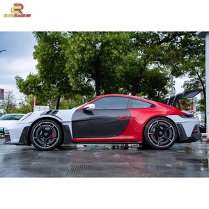 ชุดแต่งตัวถังคาร์บอนไฟเบอร์แบบกึ่งแห้งสไตล์ GT3 RS พร้อมกันชนหน้า-หลัง สปอยเลอร์ ฝากระโปรง สำหรับ Porsche Carrera S 992 911 ปี 2018-2024 - Product Image 4