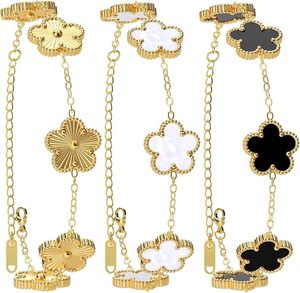 Bracciale in Acciaio al Titanio Placcato Oro con Quadrifoglio, Gioielli Trendy, Regalo di Compleanno per Donne - Product Image 1
