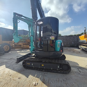 Excavadora de cadenas Kobelco SK40 de 4 toneladas con cazo de excavación de 0.4m, modelo 2023 usado, con motor Cummins - Product Image 3