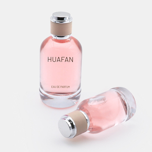 ขวดน้ำหอมแก้วทรงกระบอกใสคุณภาพสูงแบบกำหนดเอง ขนาด 50 มล. 100 มล. พร้อมฝาหนังสีชมพู - Product Image 2