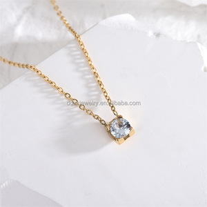 Collana di diamanti singoli minimalista in stile coreano, elegante ed elegante, con una catena di Lockbone e un ciondolo di zirconio all'estremità.