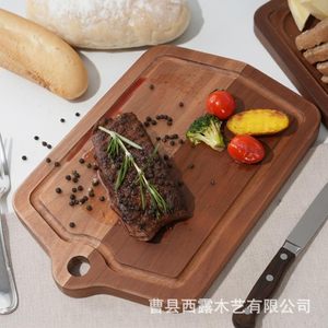 Planche à découper en bois avec presse-agrumes, plateau à charcuterie, planche à découper bicolore, planche à steak en bois massif - Product Image 1