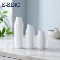 Flacon pompe sans air en plastique durable à visser pour crème cosmétique, avec logo personnalisé, finition mate, vide, pour nettoyant visage et shampoing