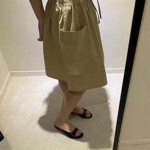 Sandales élégantes en cuir véritable à talon chaton fin pour femme, bout rond ouvert, talon bas, pour l'été, style mule d'extérieur - Product Image 4