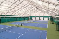 Tente d'événement à toit incurvé en aluminium Multi Flex 20x30m avec auvent transparent, chapiteau noir pour le sport et les expositions