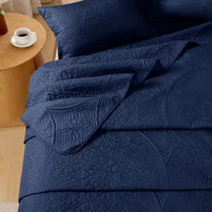 <span class=keywords><strong>Copriletto</strong></span> ultrasonico in porcellana <span class=keywords><strong>copriletto</strong></span> <span class=keywords><strong>copriletto</strong></span> doppio Jacquard Set di trapunte in tre pezzi - Product Image 4