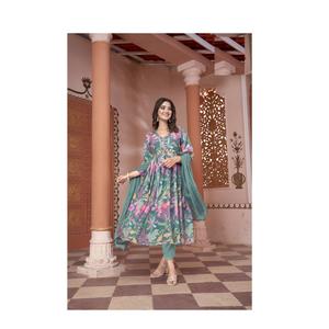Nouveau design tendance Mehera Green Floral Alia Cut Suit Set pour dames du fabricant et fournisseur indien - Product Image 1