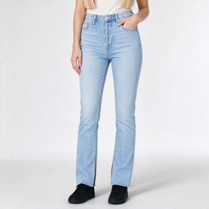 Jean slim droit taille haute <span class=keywords><strong>pour</strong></span> femme avec fente latérale, denim délavé clair, idéal <span class=keywords><strong>pour</strong></span> le marché printanier - Product Image 1