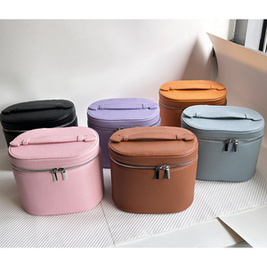 Túi đựng mỹ phẩm bằng da PU hình tròn có ngăn có thể tháo rời, túi vệ sinh, hộp đựng đồ trang điểm có vách ngăn và tay cầm - Product Image 6