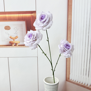 Flores decorativas para el hogar <span class=keywords><strong>de</strong></span> seda hechas a mano <span class=keywords><strong>de</strong></span> alta calidad con 3 <span class=keywords><strong>rosas</strong></span> <span class=keywords><strong>de</strong></span> diamante para bodas, graduaciones <span class=keywords><strong>de</strong></span> San Valentín suaves - Product Image 4