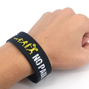 Bracelet promotionnel en silicone gaufré, personnalisé avec logo et impression couleur, conception OEM en gros pour cadeaux - Product Image 4