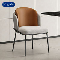 Chaise de salle à manger moderne de luxe en velours bleu avec accoudoirs métalliques pour restaurant commercial et usage domestique/bureau