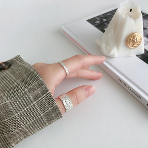 9,4mm Bulk Großhandel Ringe vergoldet 925 Sterling Silber unregelmäßige konkave konvexe ungleich mäßige breite Gesichts ringe - Product Image 2