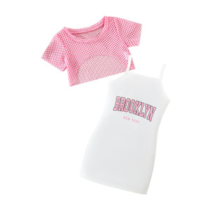 Nouvelle arrivée : Ensemble d'été 2 pièces respirant en coton pour filles de 0 à 2 ans – T-shirt à manches courtes en maille et robe moulante à bretelles avec lettres - Product Image 5