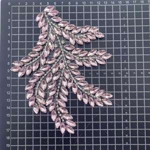 Vente chaude transfrontalière pour <span class=keywords><strong>Amazon</strong></span> en Stock verre thermofusible 3D strass <span class=keywords><strong>fleur</strong></span> européen américain bandeau <span class=keywords><strong>d</strong></span>écorations mariage - Product Image 4