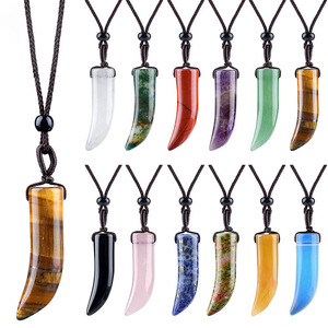 Collar con Colgante <span class=keywords><strong>de</strong></span> Cuerno <span class=keywords><strong>de</strong></span> Cristal Natural, Collar <span class=keywords><strong>de</strong></span> Piedra Semipreciosa Ajustable con Cuerda Trenzada Retro, Joyería Unisex con Gemas - Product Image 1