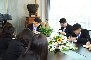 Sinovel <span class=keywords><strong>2025</strong></span> Hot Bán dập nổi in ấn nhung ngoại quan vải lông cừu cho sofa bọc trong thị trường Châu Âu - Product Image 6