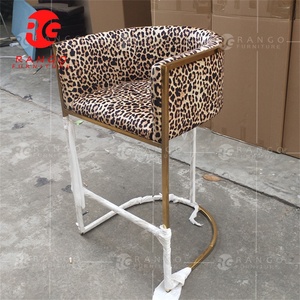 Chaise <span class=keywords><strong>de</strong></span> <span class=keywords><strong>bar</strong></span> en acier inoxydable argenté <span class=keywords><strong>de</strong></span> luxe, épaisseur 1,5 mm, <span class=keywords><strong>design</strong></span> moderne <span class=keywords><strong>de</strong></span> haute qualité pour la maison, l'hôtel et le salon - Product Image 1